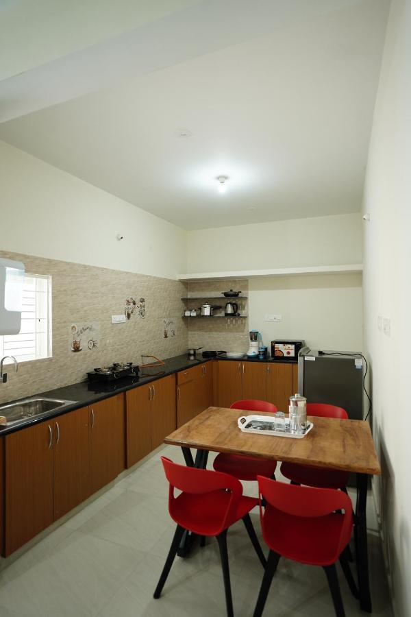 Castle Suites By Haven Homes, Kempegowda International Airport Road บังกาลอร์ ภายนอก รูปภาพ