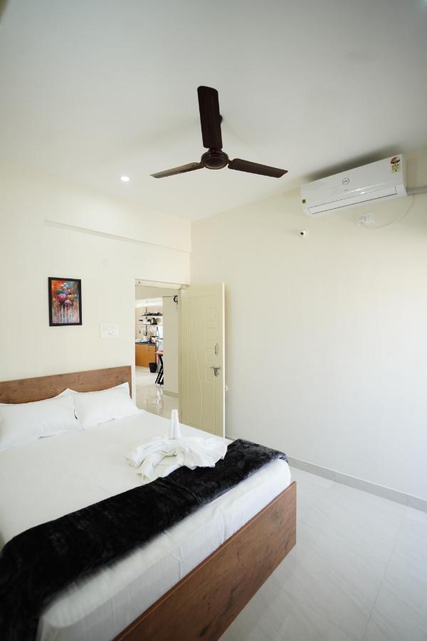 Castle Suites By Haven Homes, Kempegowda International Airport Road บังกาลอร์ ภายนอก รูปภาพ